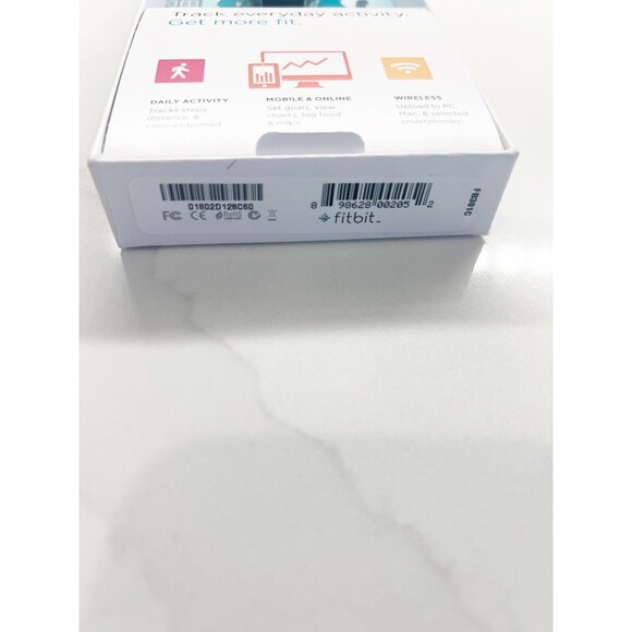 FITBIT ZIP WIRELESS ACTIVITY TRACKER FB301C - BLACK - BRAND NEW - Picture 3 of 6